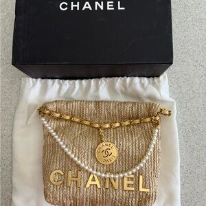 NEW IN BOX CC 22 mini size trash bag hobo raffia with pearls